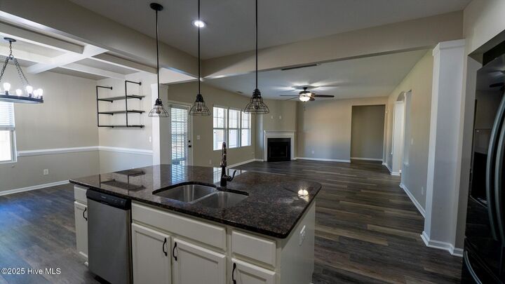 Property Photo:  402 Ponzer Court N  NC 28445 