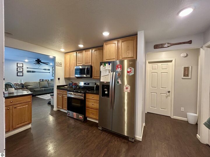 Property Photo: 7467 E Higgins Lake Drive MI 48653