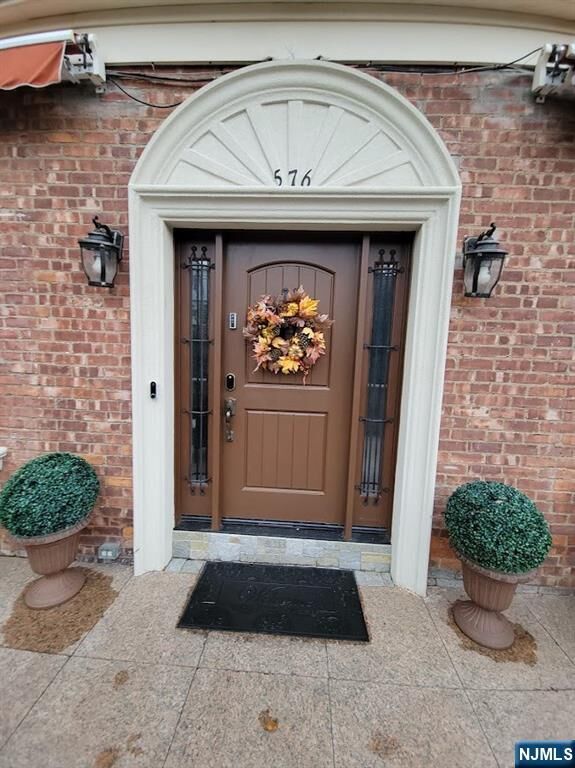 Property Photo:  576 Ridgeland Terrace  NJ 07631 