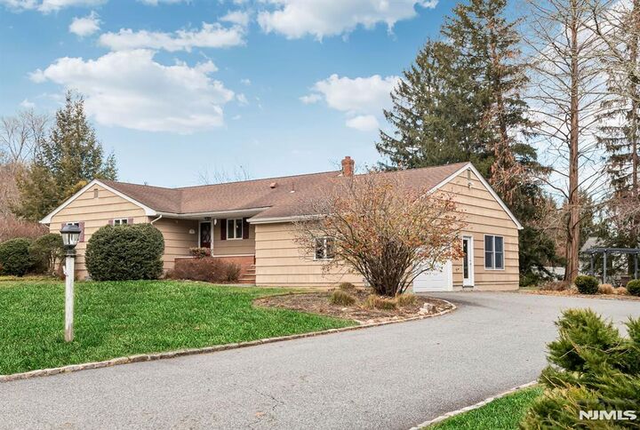 Property Photo: 14 Longview Drive NJ 07082