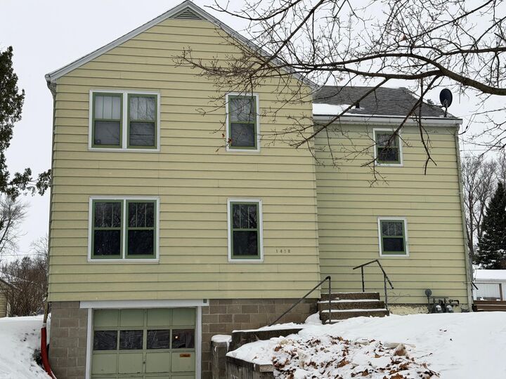 Property Photo: 1420 Frank Hall Drive MN 56007