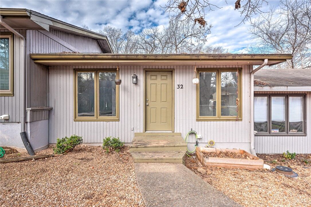 Property Photo: 32 Mellor Lane AR 72715