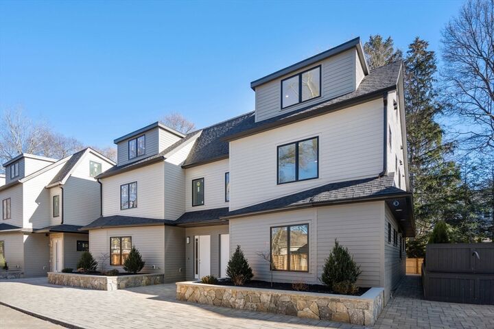 Property Photo:  956 Walnut St 5  MA 02461 