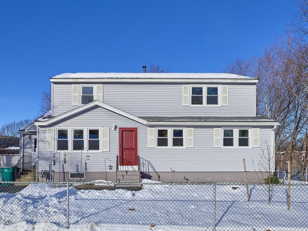 Property Photo:  411 Daniels Street  MA 01420 