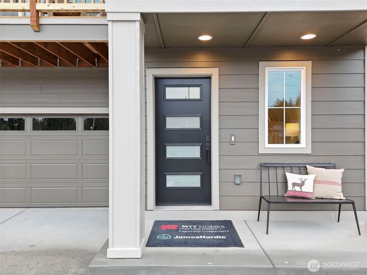 Property Photo: 18533 SE 271st Court WA 98042