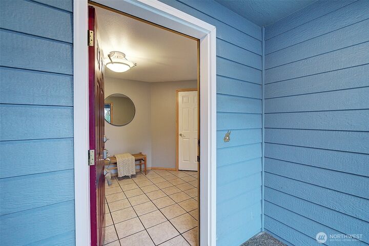 Property Photo:  803  3rd Avenue NW  WA 98371 