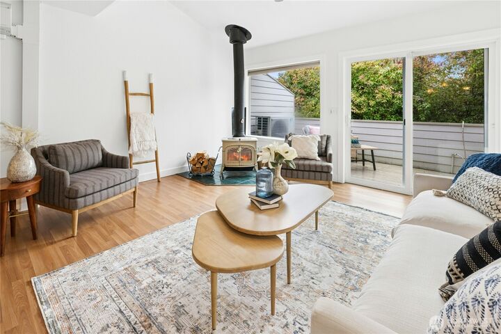 Property Photo: 259 Shepard Way NW WA 98110