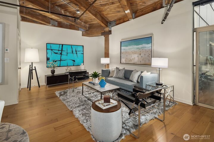 Property Photo: 1408 12th Avenue 205 WA 98122