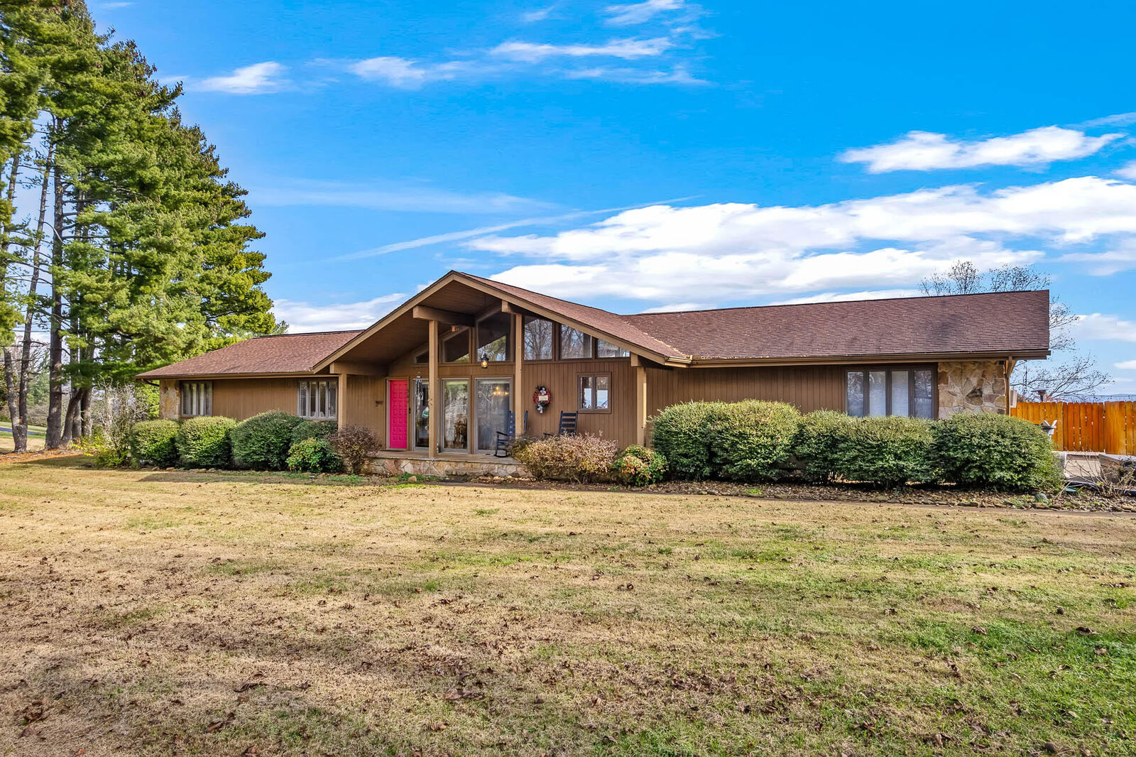 Property Photo:  501 County Road 126  TN 37303 