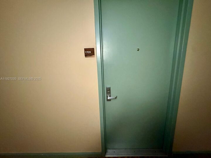 Property Photo: 50 Biscayne Blvd 1703 FL 33132