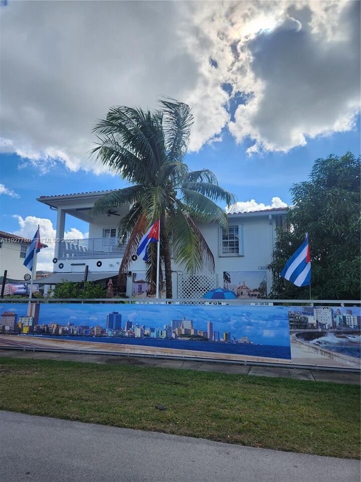 Property Photo: 1645 SW 83rd Ct FL 33155