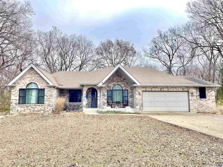 1836 SW Urish Rd  Topeka KS 66615 photo