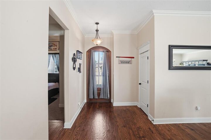 Property Photo: 633 Becky Lane LA 70605