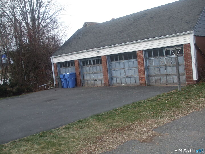 Property Photo: 45 Eldridge Street CT 06040