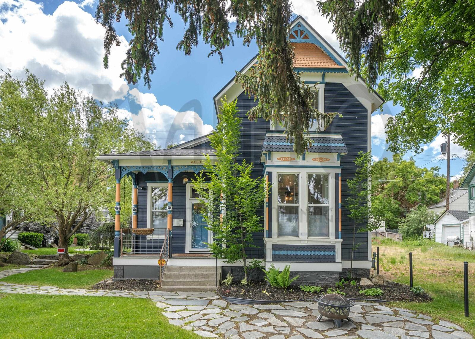 Property Photo: 1631 W 1st Ave A WA 99201