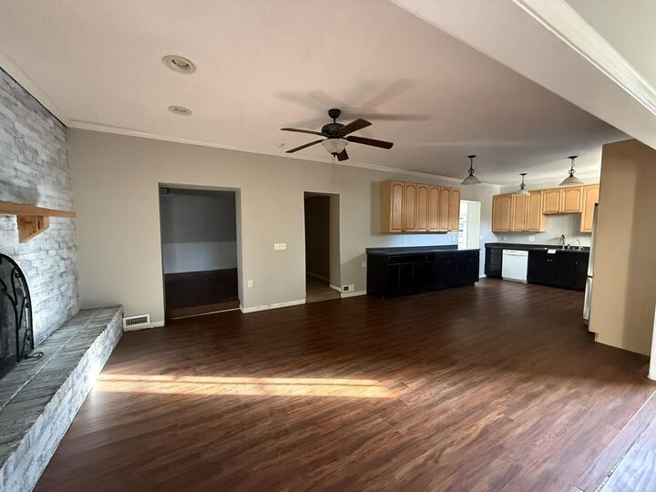 Property Photo:  905 W College Street  AL 36330 