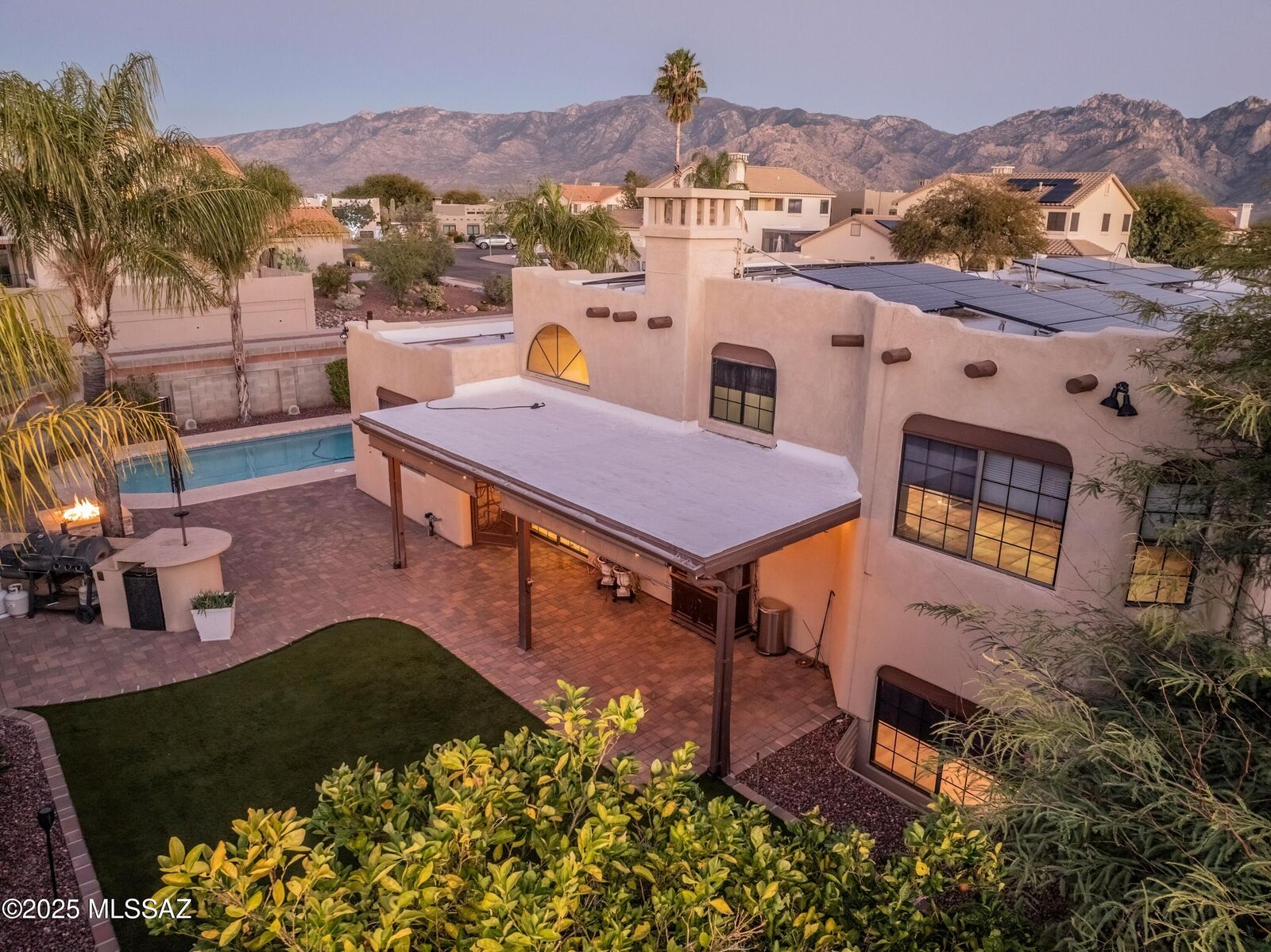 Property Photo: 12831 N Meadview Way AZ 85755