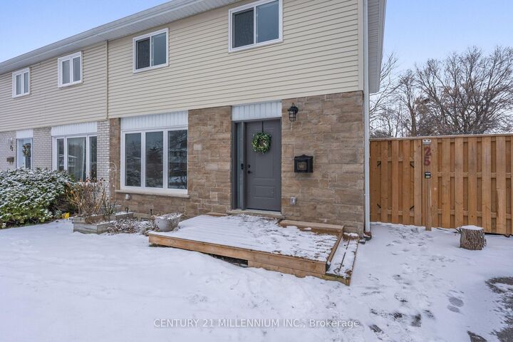 Property Photo:  25 Davenport Crescent  ON L6T 3L5 