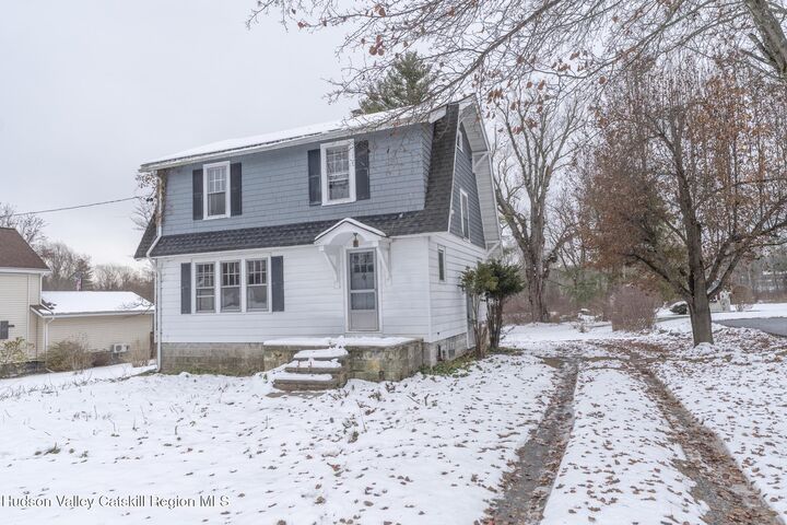 Property Photo:  143 Old Route 209  NY 12443 