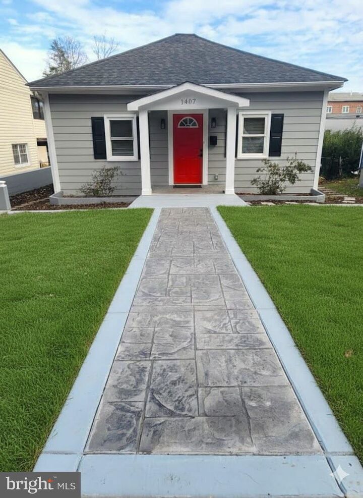 Property Photo:  1407 Sunken Road  VA 22401 