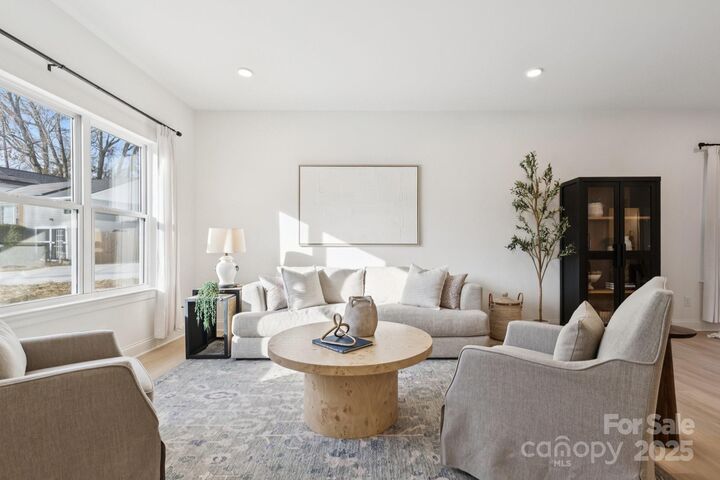 Property Photo: 5399 Toano Road NC 28215