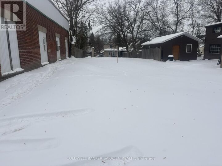 Photo de la propriété: 126 West Elgin Street West ON K7S 1N8