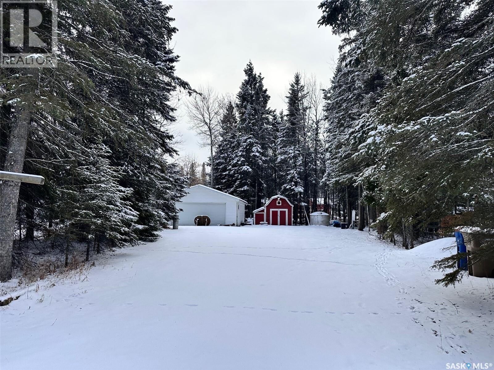 Property Photo:  214 Tyndall Place  SK S0J 0L0 