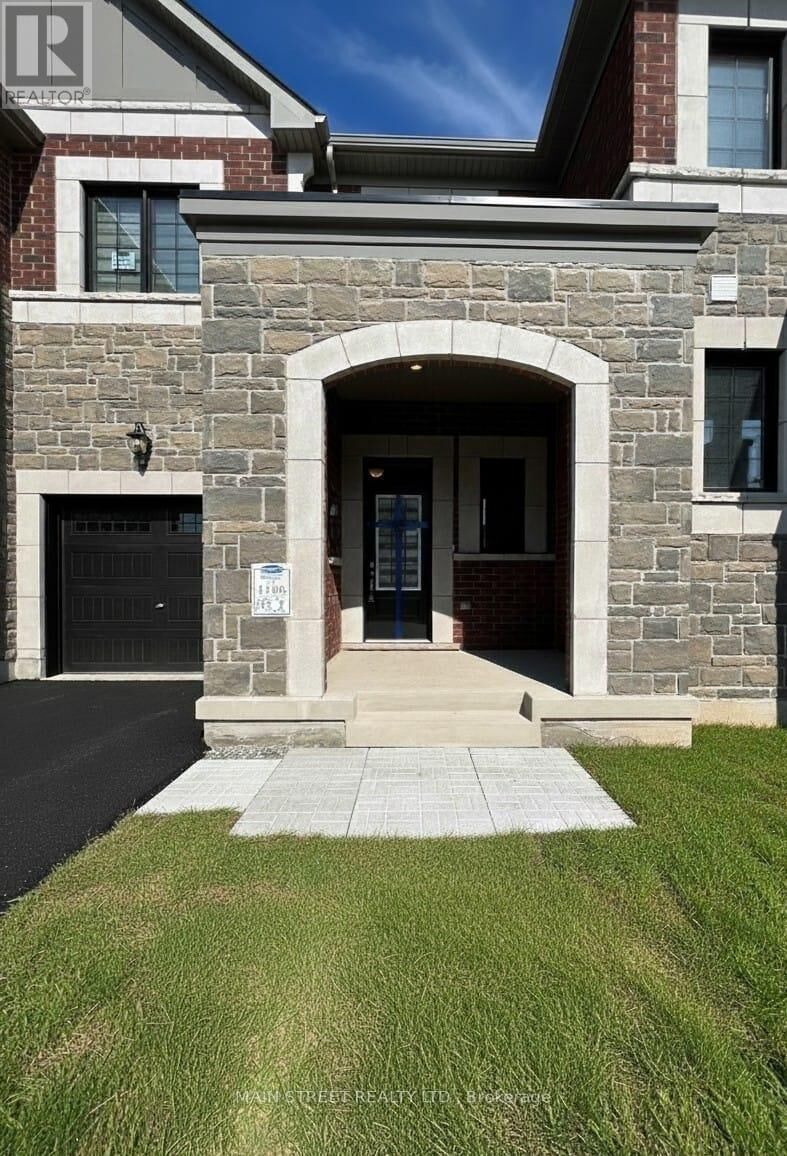 Property Photo:  1633 Thames Circle  ON L9E 1Y6 