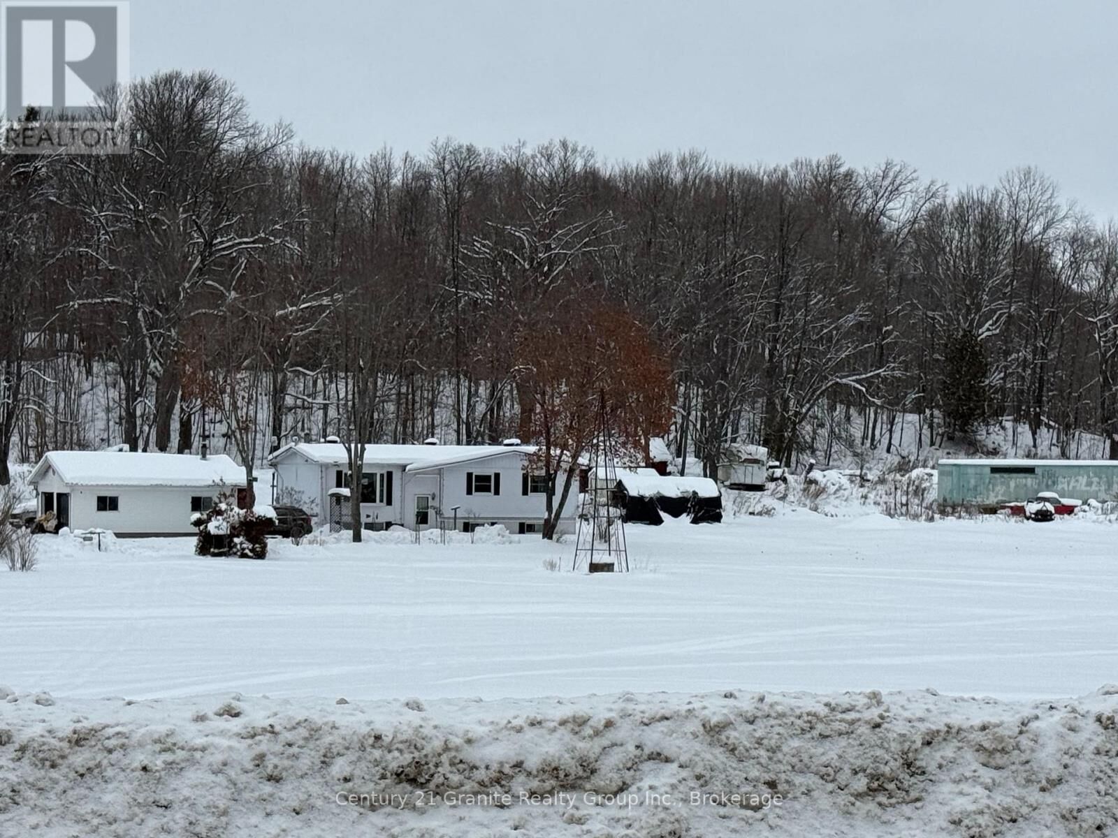 Property Photo:  1028 Crabbe Lane  ON K0M 1S0 