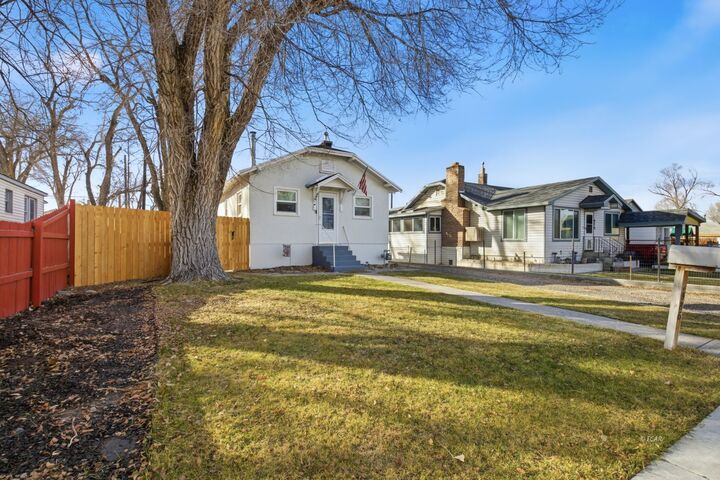 Property Photo: 486 S 6th Street NV 89801