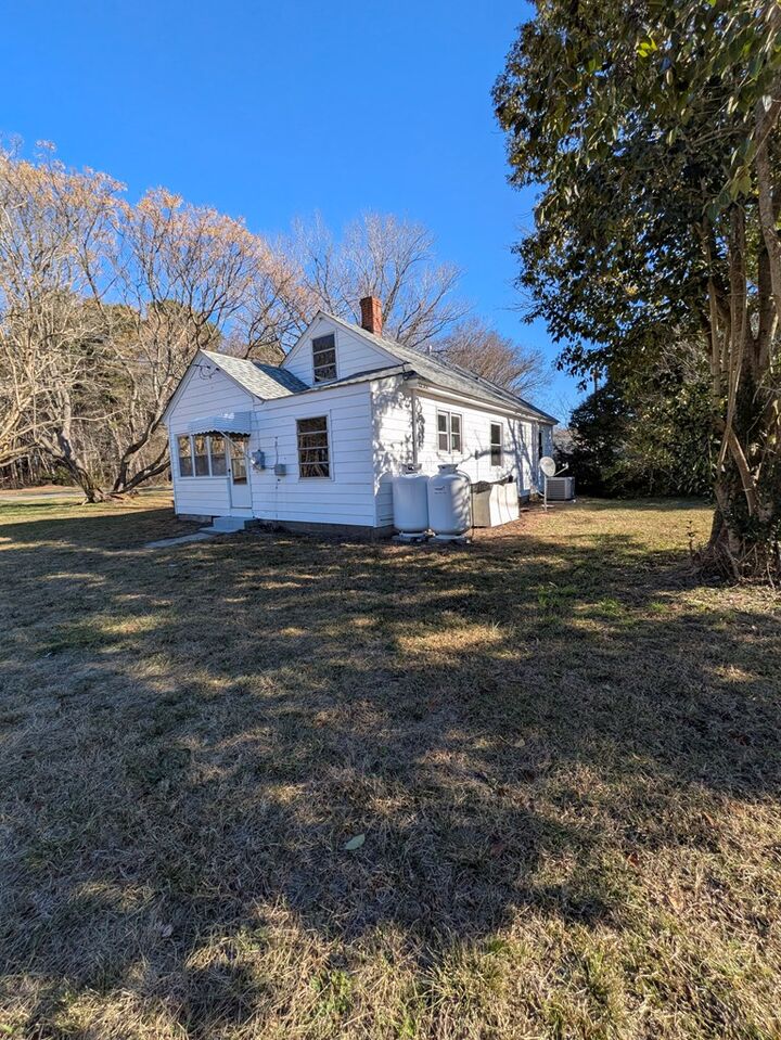 Property Photo: 7142 Martins Siding Rd VA 23405