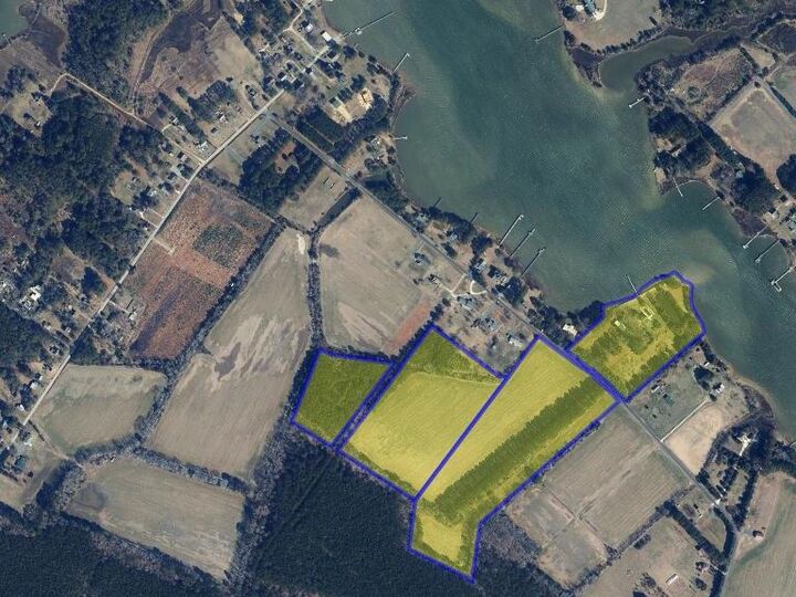 Property Photo:  17541 Plantation Rd  VA 23417 