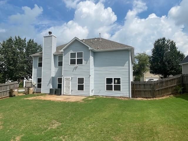 Property Photo: 1105 Thornebrooke Court GA 30024