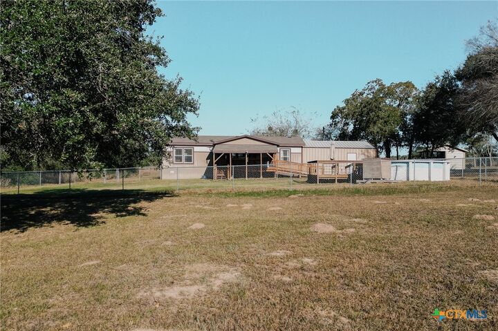Property Photo:  602 Thomaston River Road  TX 77954 