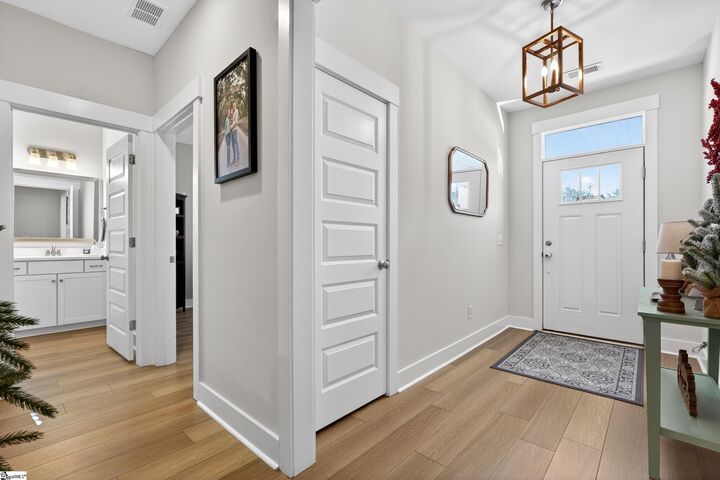 Property Photo:  109 Woodcross Drive  SC 29681 