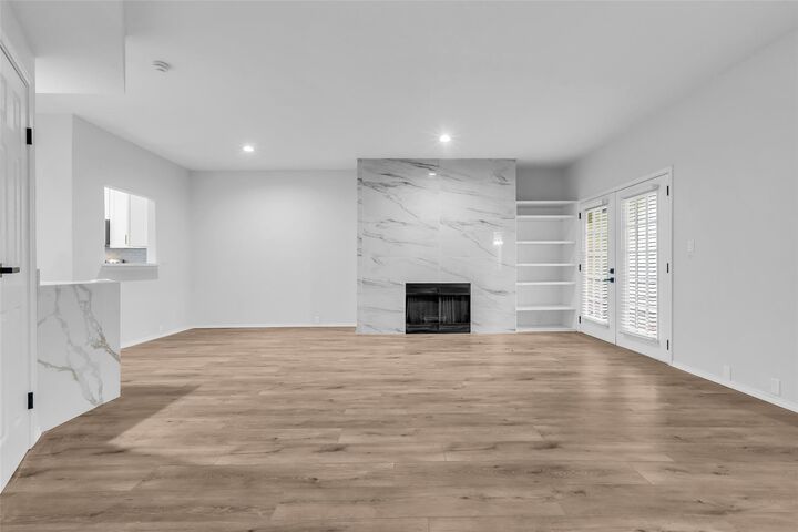 Property Photo: 4900 Floyd Street 10 TX 77007