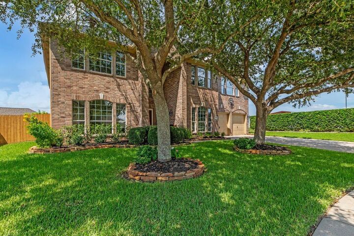 Property Photo:  2710 Taos Trail  TX 77536 