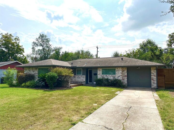 Property Photo:  4709 Lido Lane  TX 77092 