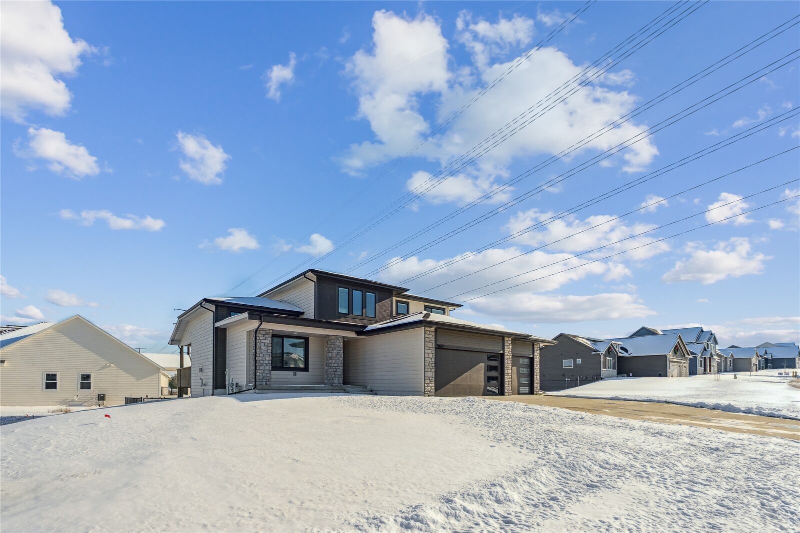 Property Photo: 5627 163rd Street IA 50323