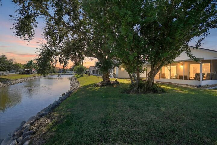 Property Photo: 4003 38th Street W FL 34205