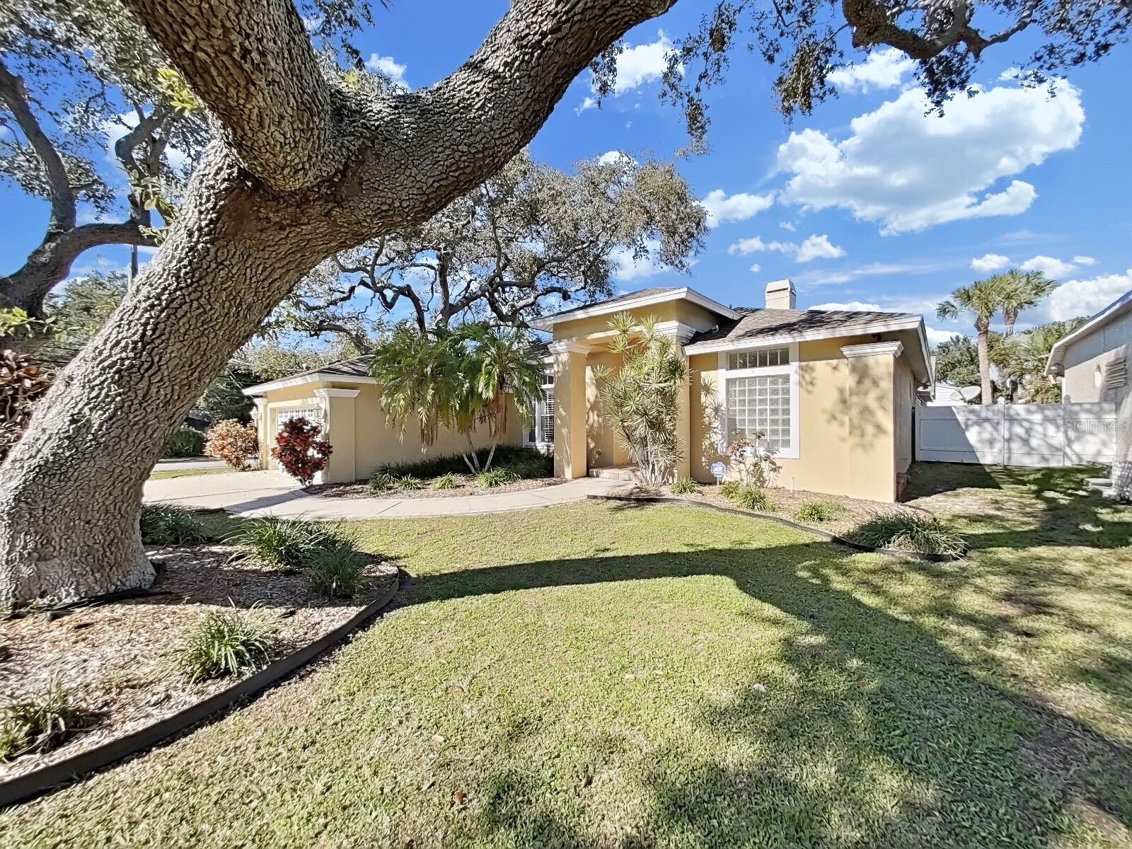 Property Photo:  14595 Oliver Street  FL 33774 