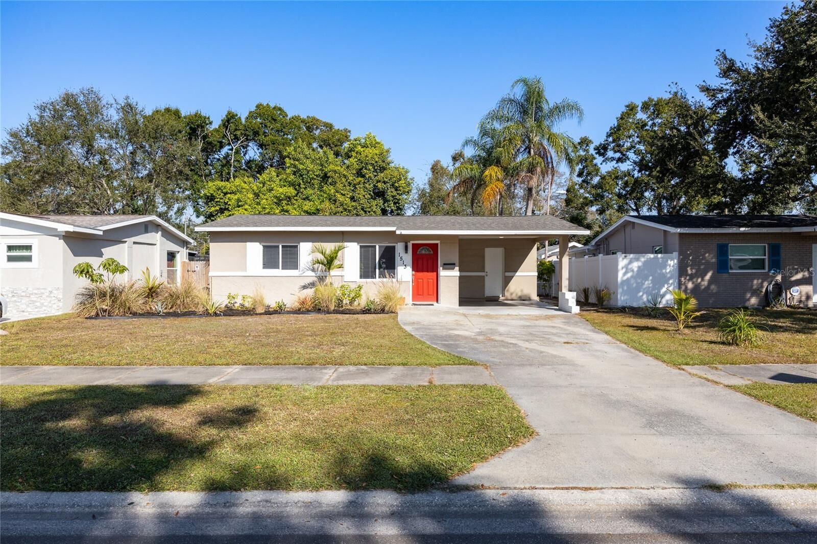 Property Photo:  1513 56th Avenue N  FL 33703 
