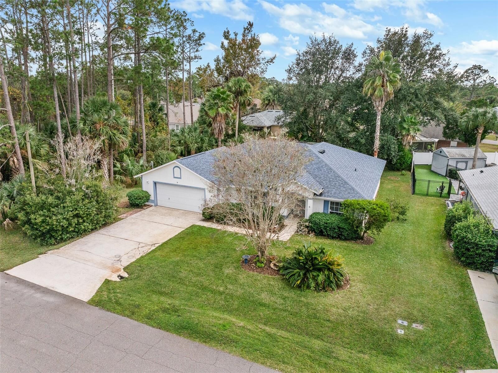 Property Photo: 4 Pine Branch Place FL 32164