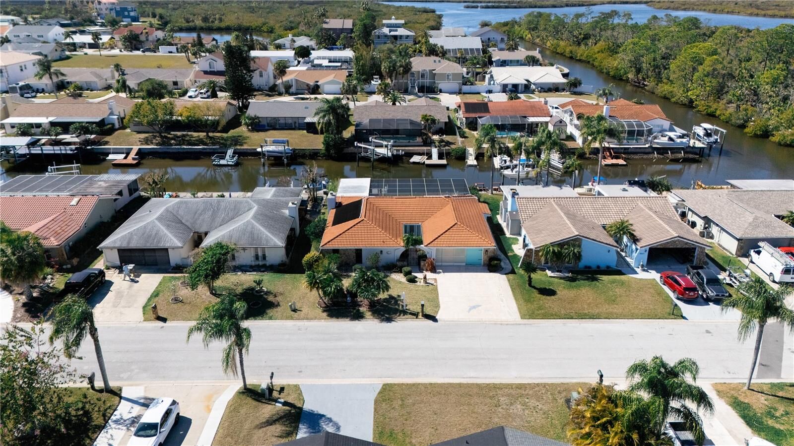 Property Photo:  9921 San Mateo Way  FL 34668 