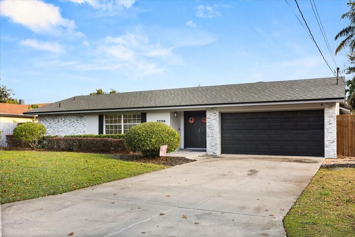 Property Photo: 2500 Lauderdale Court FL 32805