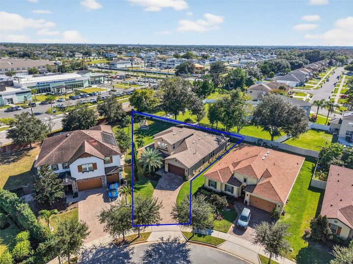 Property Photo:  14282 Creekbed Circle  FL 34787 