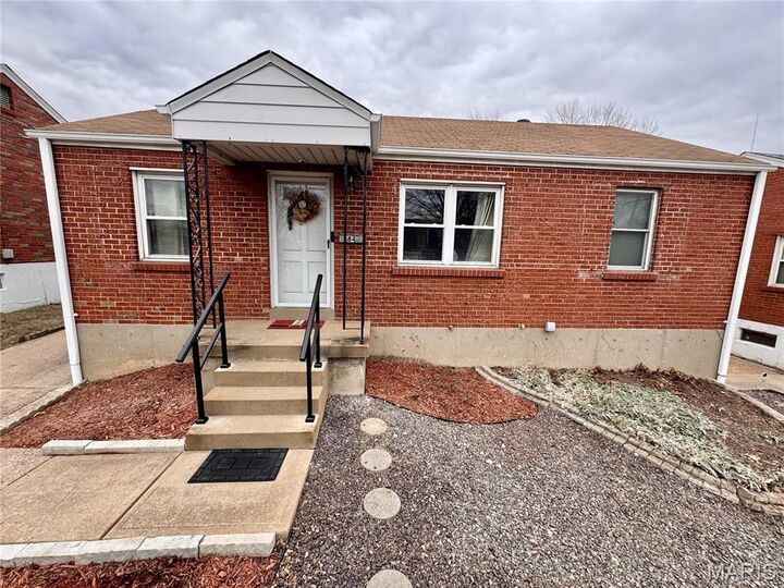 Property Photo:  84 S Laclede Station Road  MO 63119 