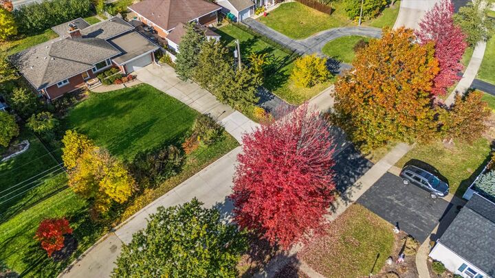 Property Photo: 31 E Washington Boulevard IL 60148