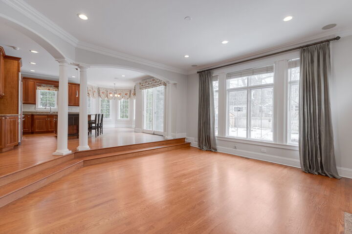 Property Photo: 420 Pine Manor Drive IL 60091