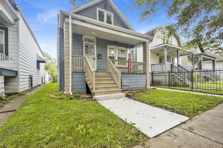 Property Photo:  7825 S Ingleside Avenue  IL 60619 
